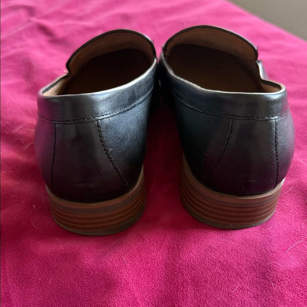 AEROSOLES Black Leather Flats - Picture 4 of 5